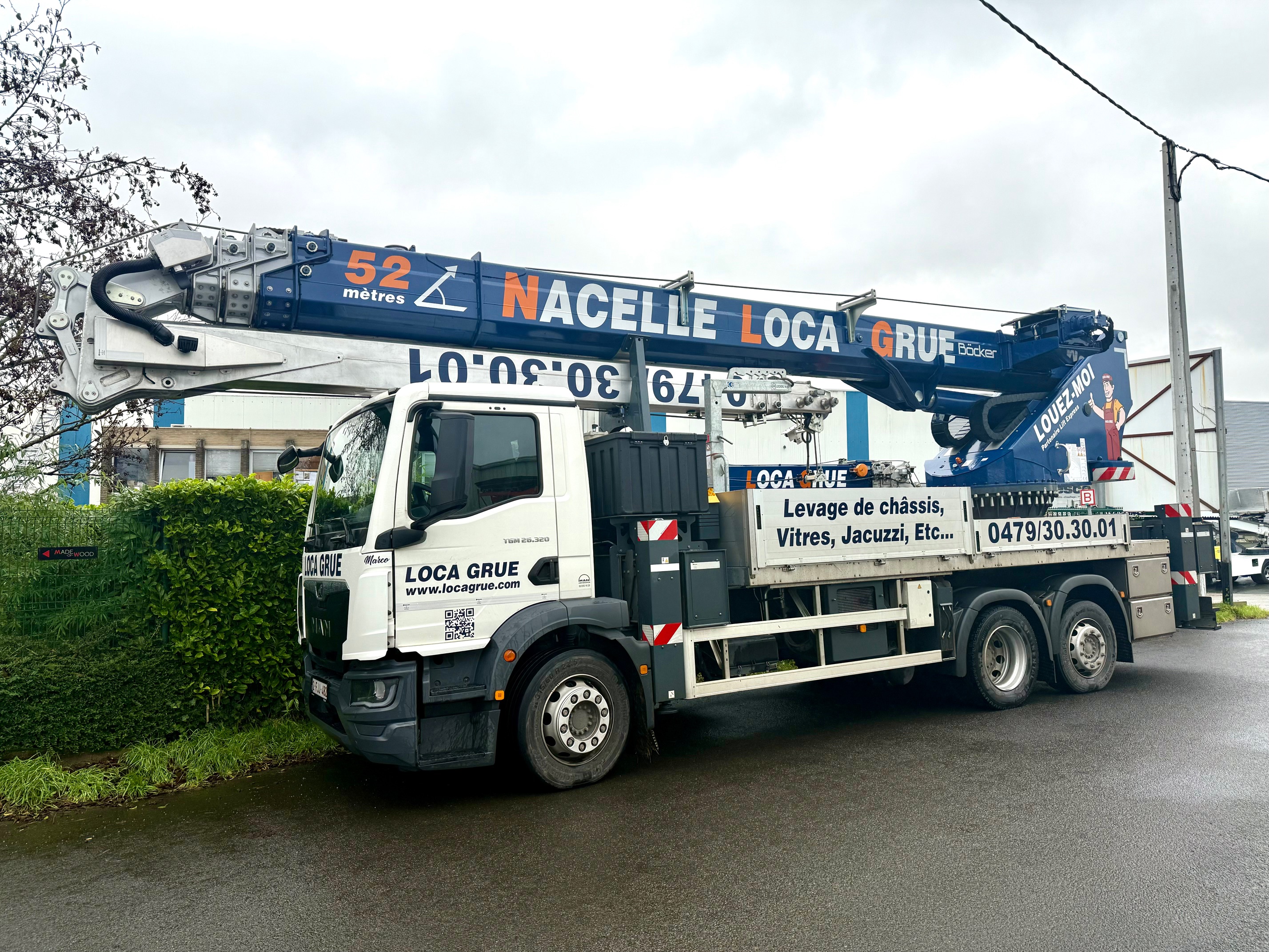 location camion grue AK 46/4000